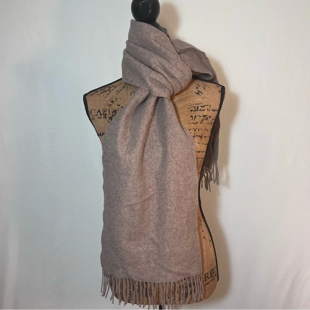 Alviero Martini 1ª Classe 100% Wool Scarf Made in Italy Beige Wrap free shipping